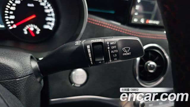 Kia Stinger 2022 — Şəkil 19/20
