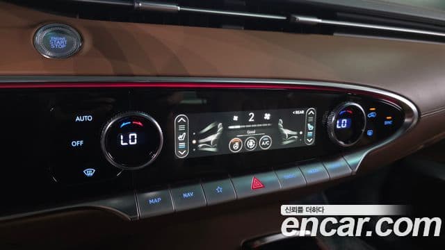 Genesis GV70 2022 — Photo 9/33