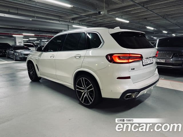 BMW X5 2019 — ფოტო 2/20