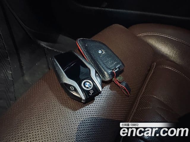BMW X5 2019 — ფოტო 15/20