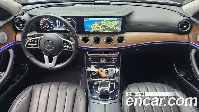 Mercedes-Benz E-Class 2019 — Фото 7/20