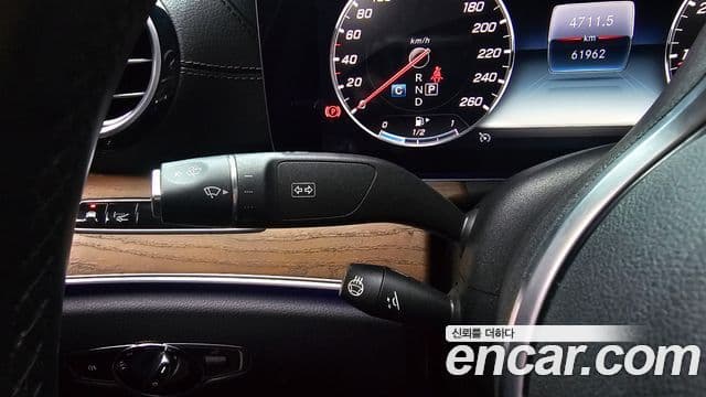 Mercedes-Benz E-Class 2019 — Фото 19/20
