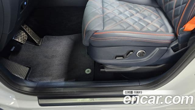 Genesis GV70 2025 — Şəkil 25/33