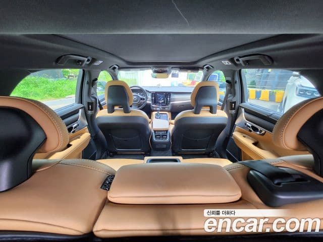 Volvo V90 Cross Country 2018 — Şəkil 12/18