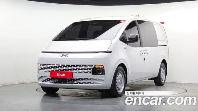 Hyundai Staria 2022 — Фото 1/20