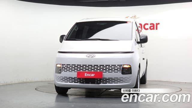 Hyundai Staria 2022 — Фото 3/20