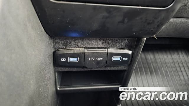 Hyundai Staria 2022 — Фото 17/20
