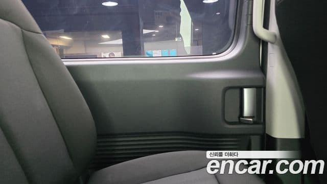 Hyundai Staria 2022 — Şəkil 25/30