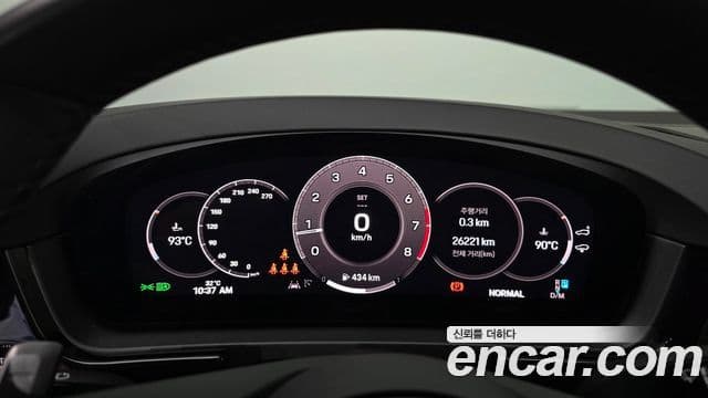 Porsche Cayenne 2023 — Photo 17/34