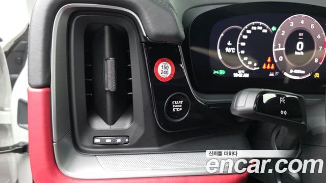 Porsche Cayenne 2023 — Photo 3/34