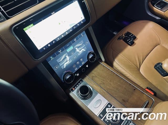 Land Rover Range Rover 2020 — ფოტო 20/20