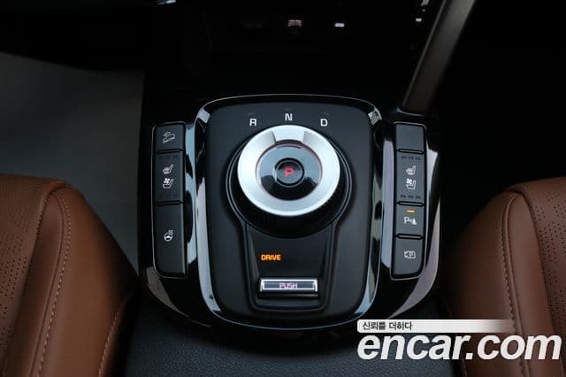 Kia Seltos 2025 — ფოტო 8/20