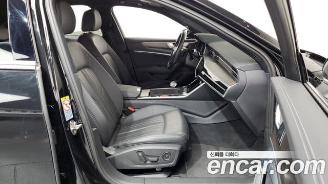 Audi A6 2021 — Photo 25/34
