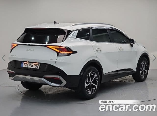 Kia Sportage 2022 — Фото 3/18