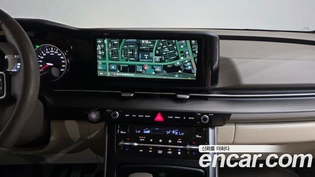 Kia Carnival 2021 — Şəkil 14/20