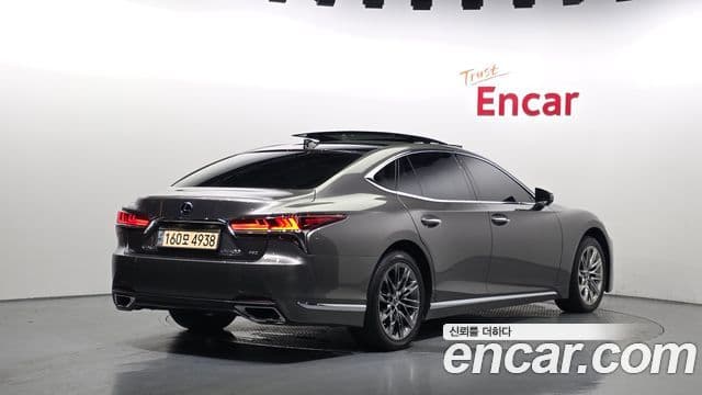 Lexus LS500 2019 — Şəkil 2/20