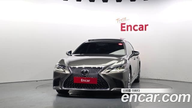 Lexus LS500 2019 — Şəkil 3/20