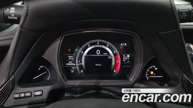 Lexus LS500 2019 — Şəkil 8/20