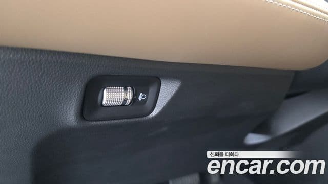 Renault Samsung Grand Koleos 2025 — Photo 2/37