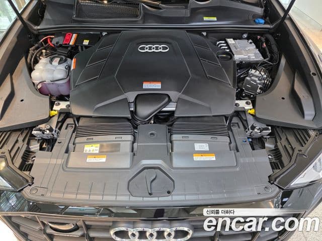 Audi Q7 2023 — ფოტო 5/20