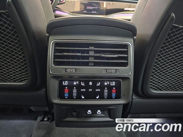Audi Q7 2023 — ფოტო 20/20
