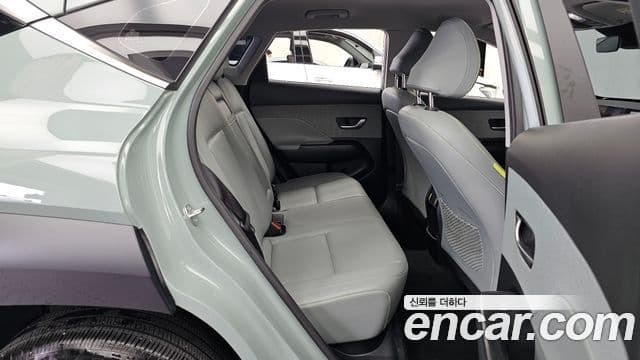 Hyundai Kona 2023 — фото 12 из 20