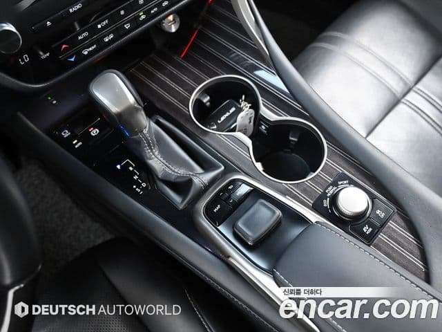 Lexus RX450h 2019 — Şəkil 8/20