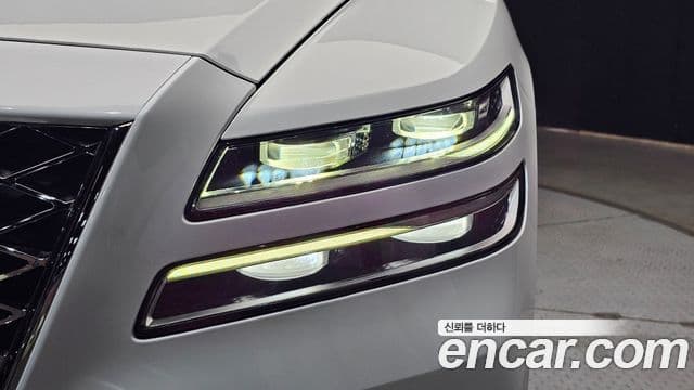 Genesis GV80 2021 — Photo 13/34