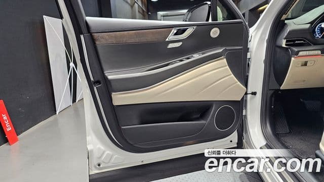 Genesis GV80 2021 — Photo 9/34