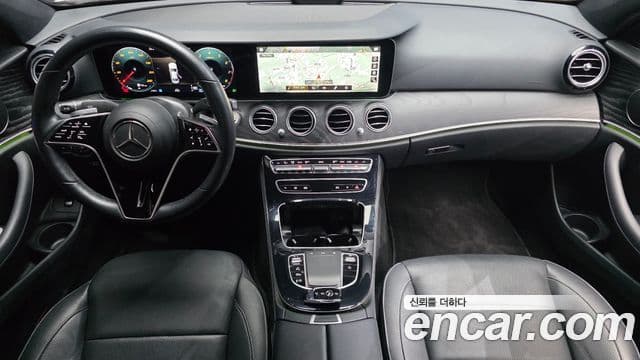 Mercedes-Benz E-Class 2022 — Фото 7/20