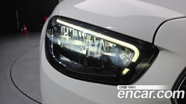 Mercedes-Benz E-Class 2022 — Şəkil 11/33