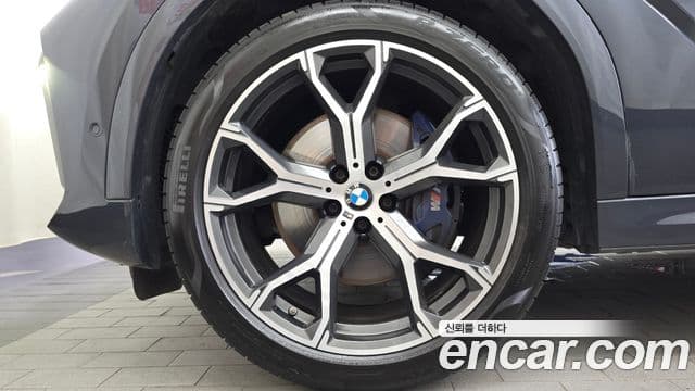 BMW X6 2022 — ფოტო 5/20
