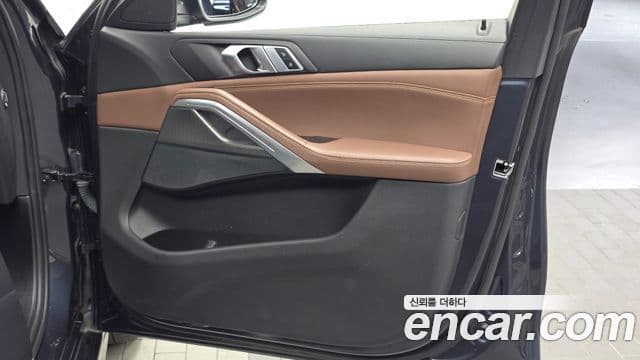 BMW X6 2022 — Photo 20/34