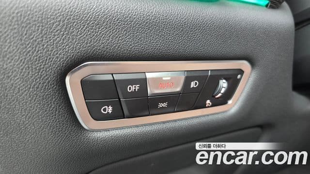 BMW X6 2022 — Photo 32/34