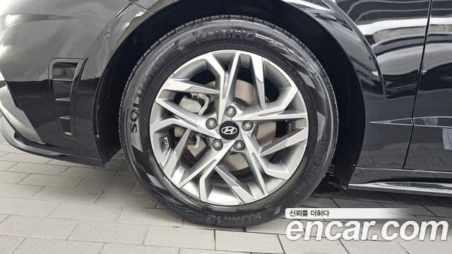 Hyundai Sonata 2022 — ფოტო 5/20