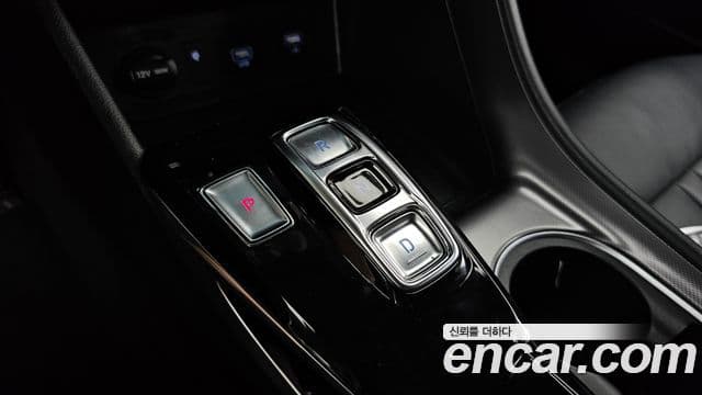Hyundai Sonata 2022 — ფოტო 9/20