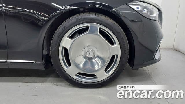 Mercedes-Benz S-Class 2025 — ფოტო 4/18