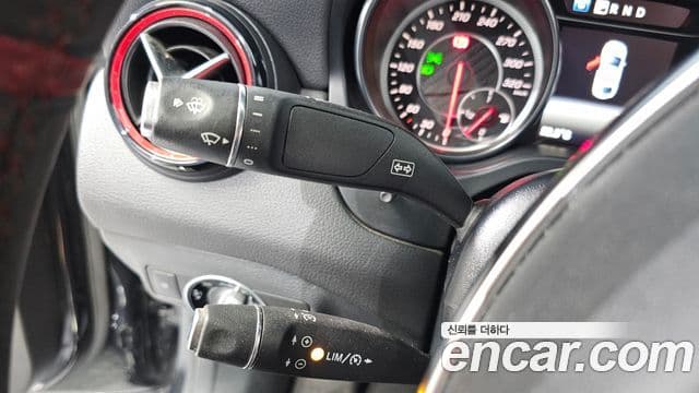 Mercedes-Benz CLA-Class 2018 — ფოტო 19/20