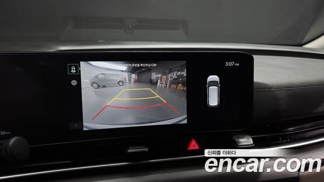 Kia Carnival 2024 — Şəkil 16/20