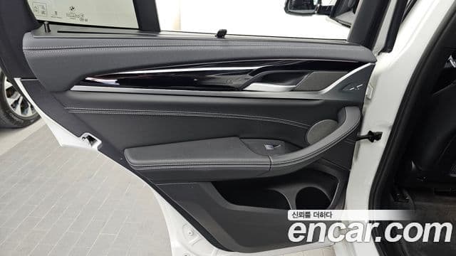 BMW X3 2023 — Photo 32/34
