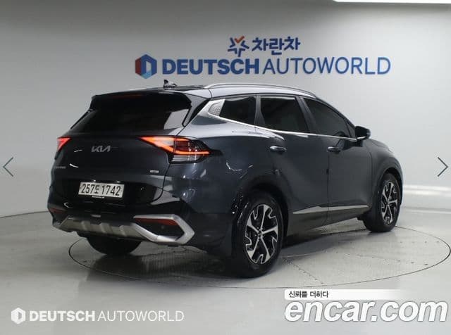 Kia Sportage 2021 — ფოტო 1/20