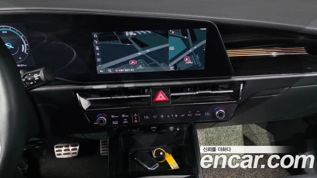 Kia Niro 2022 — Şəkil 13/20