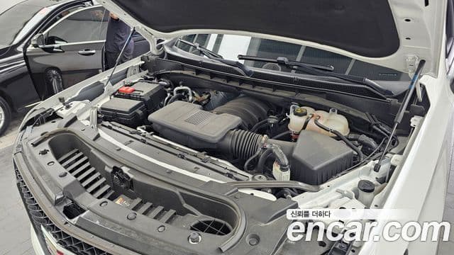 Cadillac Escalade 2023 — ფოტო 6/20