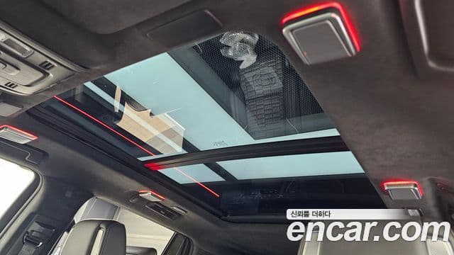 Cadillac Escalade 2023 — ფოტო 16/20
