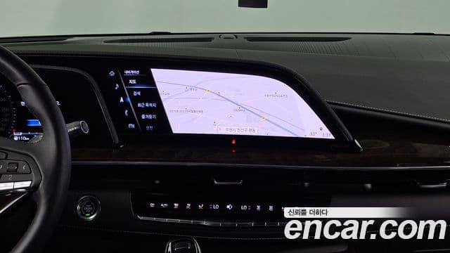 Cadillac Escalade 2023 — ფოტო 18/20