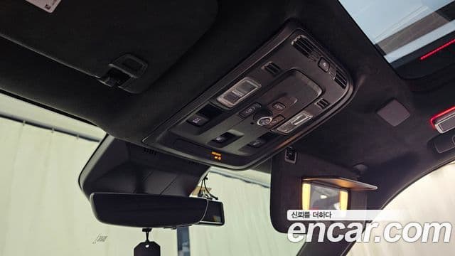 Cadillac Escalade 2023 — Photo 9/34