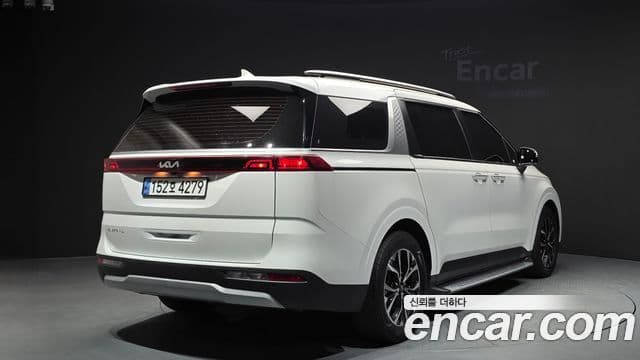 Kia Carnival 2022 — Фото 2/20