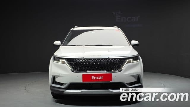 Kia Carnival 2022 — Фото 3/20