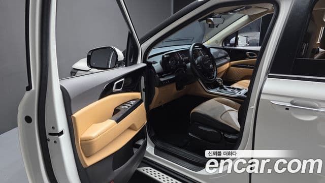Kia Carnival 2022 — Фото 10/20