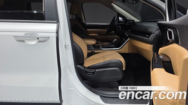 Kia Carnival 2022 — Фото 11/20